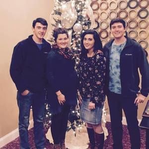 Meet your Posher, Cody